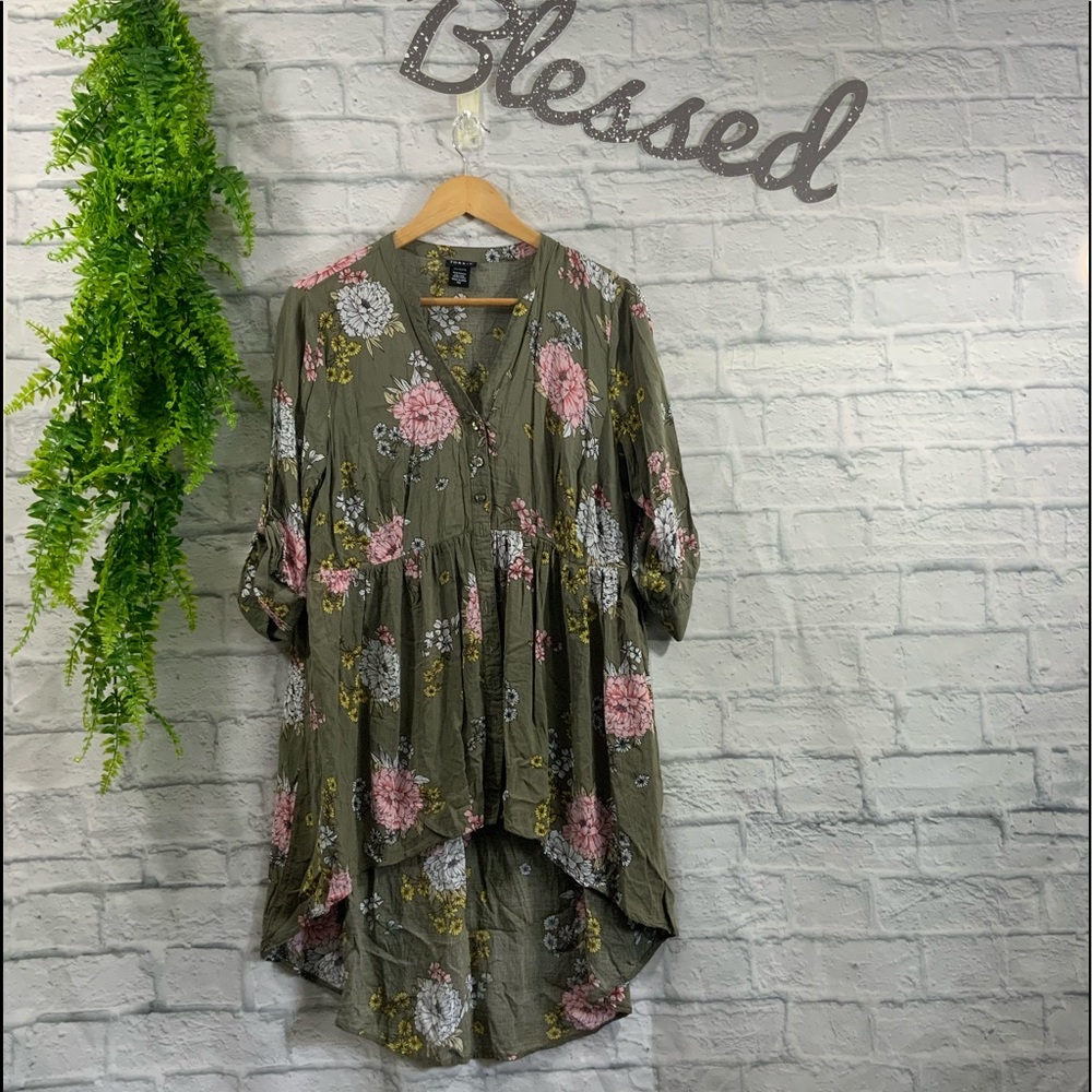 Torrid High Low Tunic Blouse. Size 00.